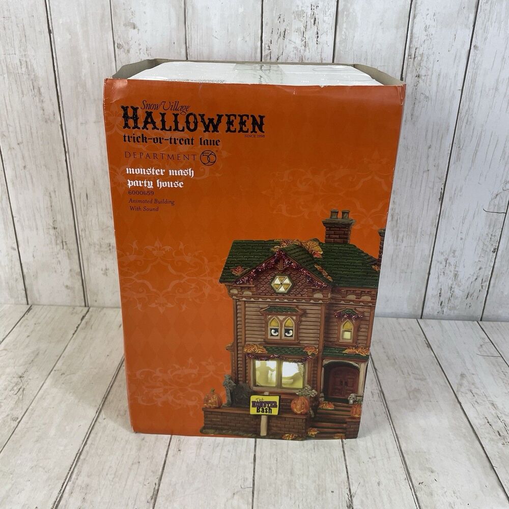 Dept 56 - Monster Mash Party House - Snow Village Halloween -Retired - NEW